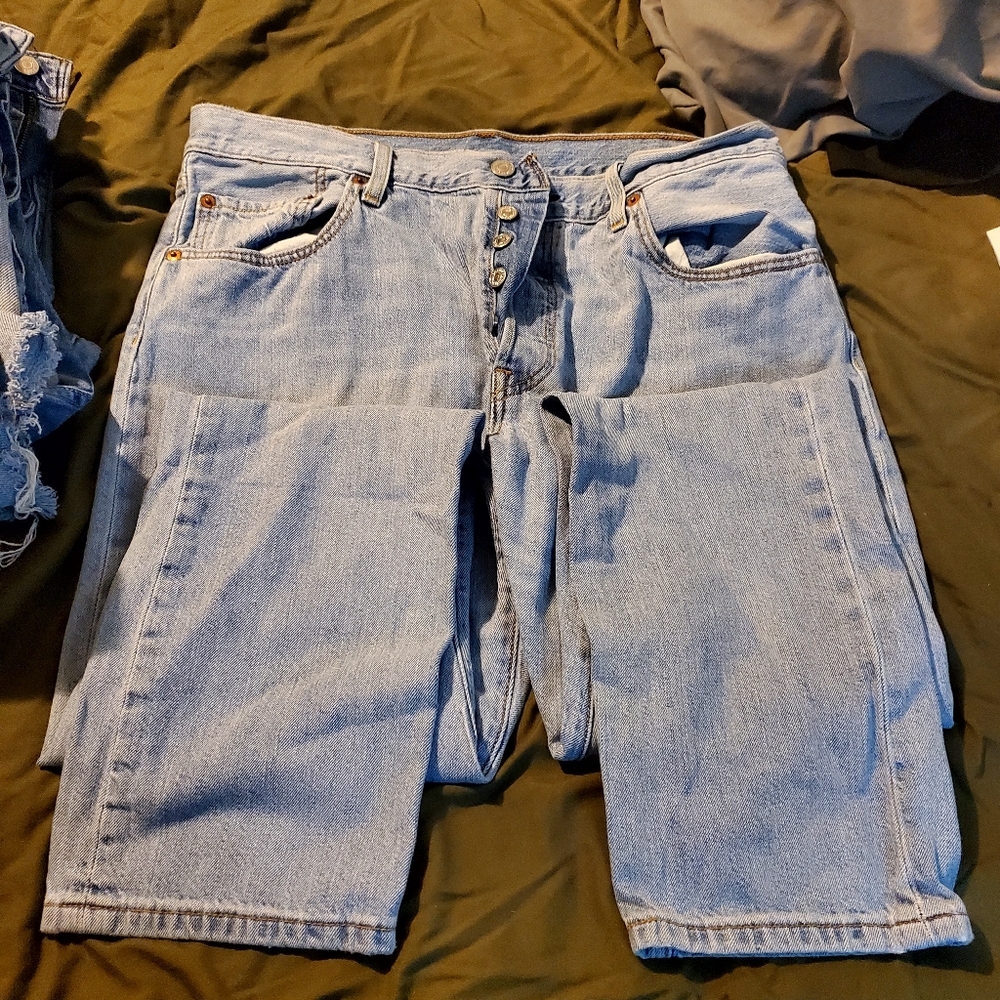 Levi straight leg button fly denim